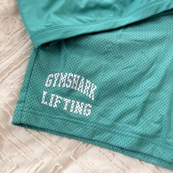 Gymshark Teal Sports Bra and Shorts Set - Picture 10 of 11